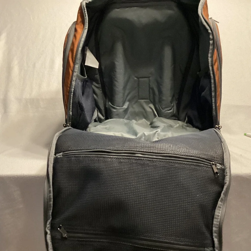Eagle Creek Rolling Travel Bag Orange Gray Carry On Luggage Utility Organizer